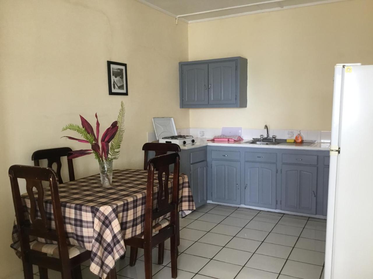 Harbour Vista Inn Castries Exterior foto